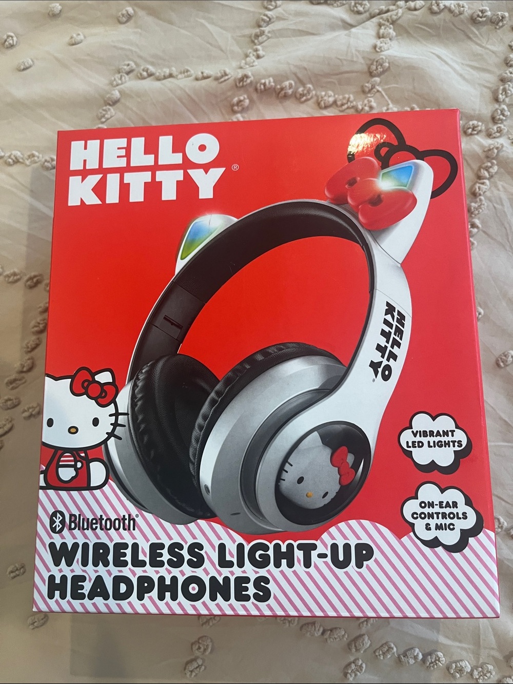 Hello Kitty Silver, Black & Red Wireless Light-Up Headphones